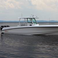 Boston Whaler 350 Outrage