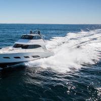 The strongest version of the twin engine system for the 68 Sports Motor Yacht produces 3,800 hp (2,794 kW). (© Riviera)