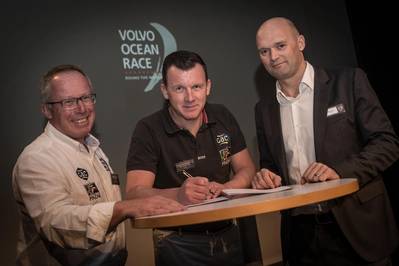 Andrew Pindar (left), partner at GAC Pindar, GAC UK MD Herman Jorgensen and Volvo Ocean Race CEO Mark Turner seal the deal in Gothenburg (Photo: GAC)