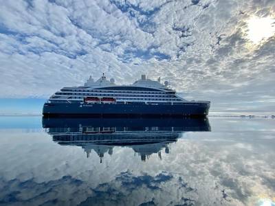 Built at VARD’s Tulcea shipyard in Romania, with outfitting completed at the VARD shipyard in Søviknes, Norway, Le Commandant Charcot is the first hybrid electric polar exploration ship powered by Liquefied Natural Gas. Photo © PONANT Nicolas Dubreuil