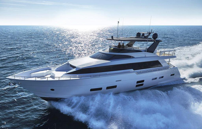 Hatteras M75 Panacera (Photo: MarineMax)