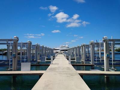 Photo: Golden Boat Lifts