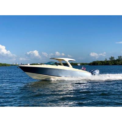 Chris Craft Launch 35GT courtesy Chris Craft