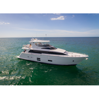 Hatteras M75 Panacera (Photo: MarineMax) 