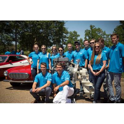 Ron Huibers, president of Volvo Penta of the Americas, with this year’s class of summer interns (Photo: Volvo Penta)