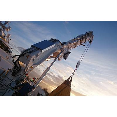 PFM 4500 mounted on the Ulysses superyacht.  (Photo: PALFINGER MARINE)