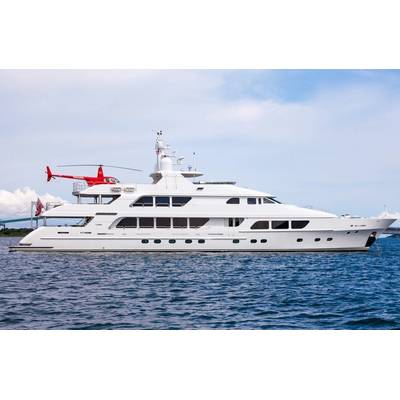 Photo of M/Y Three Forks courtesy of IYC