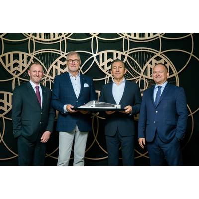 Left to Right:
● Friedrich Norden, Managing Director, Lloyd Werft
● Matthias Bosse, Co-Founder and Managing Director, Maybach Ocean Club
● Michael Hehn, Co-Founder and Managing Director, Maybach Ocean Club
● Thorsten Roenner, Managing Partner, Heinrich Roenner Group / Lloyd Werft
Credit: Ebinger Photography
