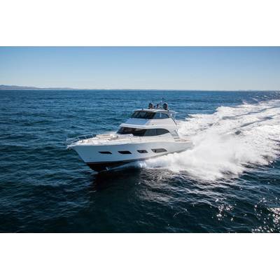 The strongest version of the twin engine system for the 68 Sports Motor Yacht produces 3,800 hp (2,794 kW). (© Riviera)